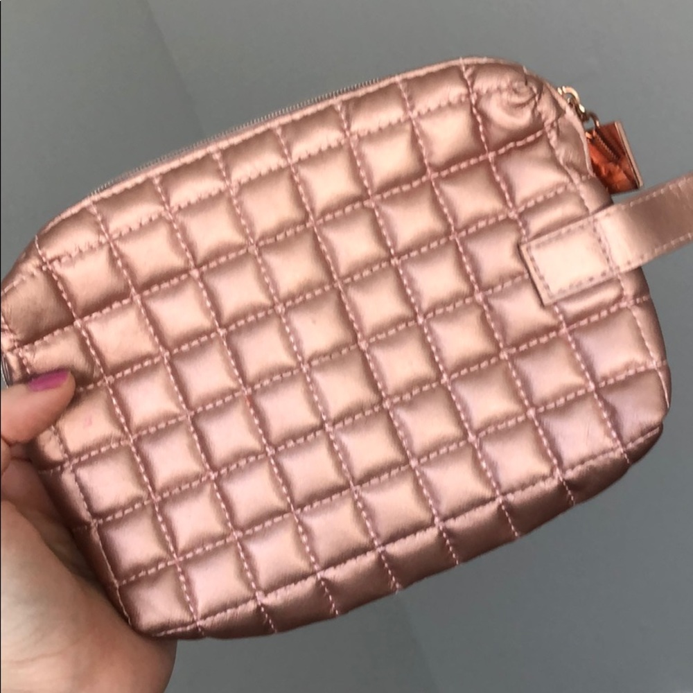 MAC RIRI MAKEUP BAG